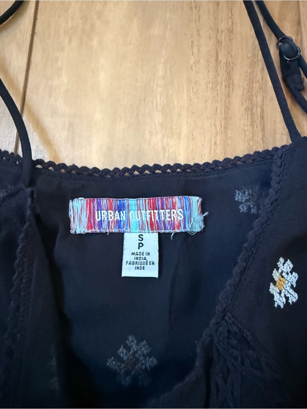 Urban Outfitters Sienna Floral Embroidered Black Mini Dress Size Small - Picture 4 of 5